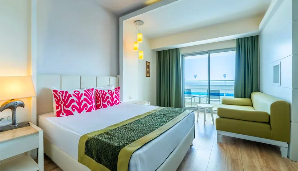 هتل رامادا پلازا آنتالیا